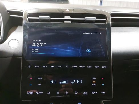 Certified 2024 Hyundai Tucson Blue image 21