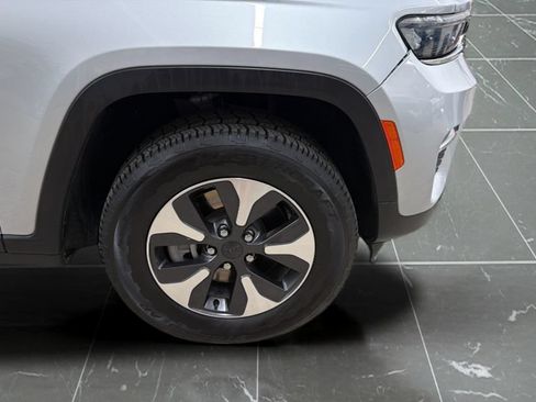 Used 2024 Jeep Grand Cherokee Limited 4xe AWD/4WD image 25