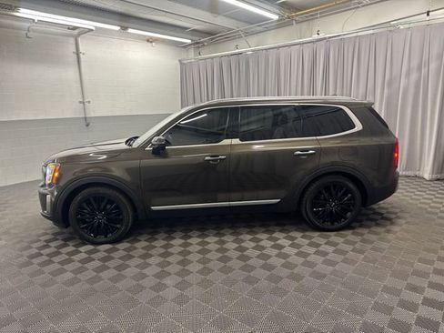 Used 2021 Kia Telluride SX w/ SX Prestige Package AWD/4WD image 9