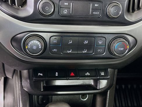 Used 2022 Chevrolet Colorado LT w/ Fleet Safety Package RWD image 15