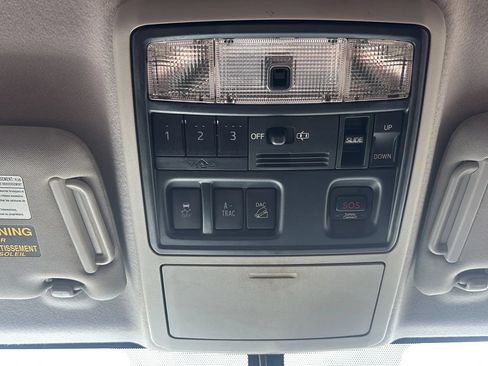 Used 2016 Toyota 4Runner Limited AWD/4WD image 25