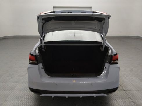 Used 2025 Nissan Versa SV FWD image 29