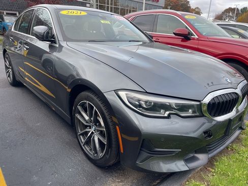 Used 2021 BMW 330i xDrive Sedan w/ Convenience Package image 8