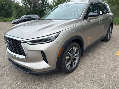 Used 2025 INFINITI QX60 Luxe AWD/4WD image 8