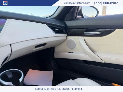 Used 2009 BMW Z4 sDrive30i image 33
