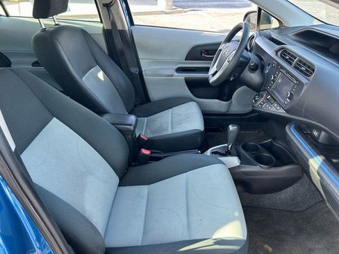 Used 2013 Toyota Prius C image 32