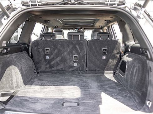 Used 2022 Jeep Grand Cherokee Summit AWD/4WD image 16