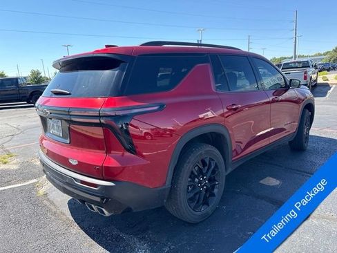 Used 2024 Chevrolet Traverse LT w/ Midnight/Sport Edition FWD image 8