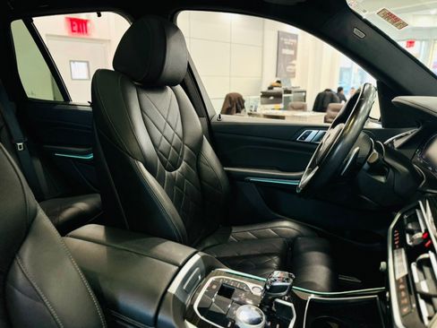 Used 2023 BMW X5 xDrive40i w/ Executive Package image 21