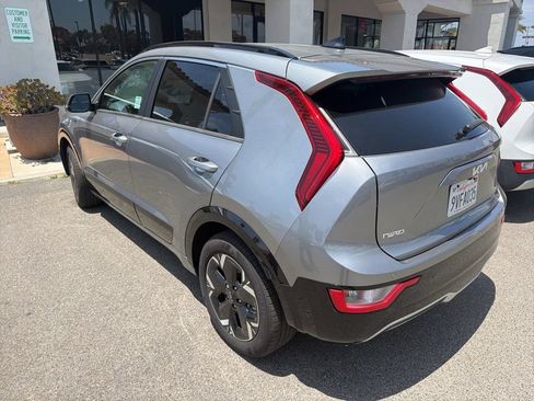 Used 2025 Kia Niro Wind FWD image 4