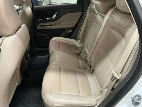 Used 2022 Lincoln Corsair Grand Touring image 11