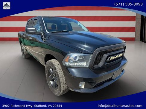 Used 2014 RAM 1500 Express w/ Black Ram 1500 Express Group AWD/4WD image 3