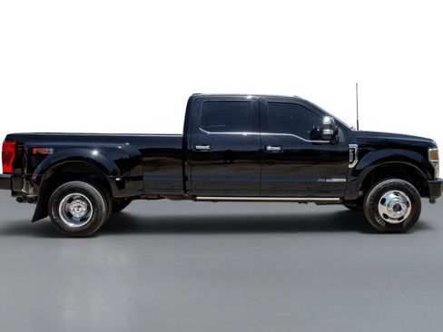 Used 2022 Ford F350 Platinum w/ FX4 Off-Road Package AWD/4WD image 5