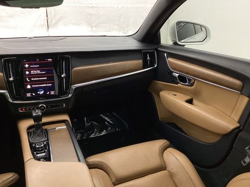 Used 2018 Volvo S90 T6 Inscription image 27