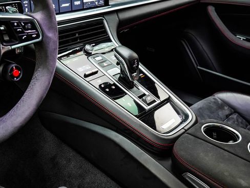 Used 2020 Porsche Panamera GTS w/ Premium Package Plus image 21