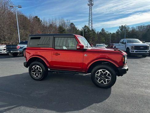 Used 2023 Ford Bronco Outer Banks image 4