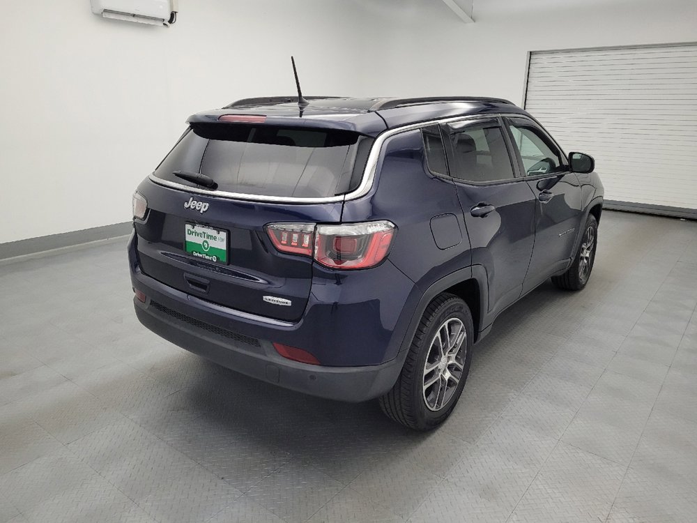 Used 2018 Jeep Compass Latitude w/ Safe & Security Group FWD image 9