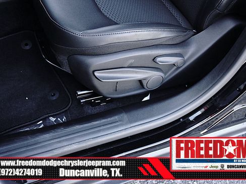 New 2026 Jeep Compass Latitude image 37