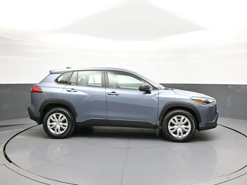 Certified 2024 Toyota Corolla Cross L image 5