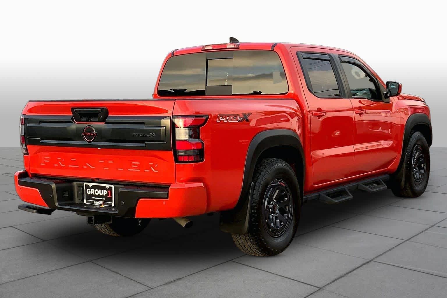 Used 2025 Nissan Frontier Pro-X w/ Tow Package RWD image 13