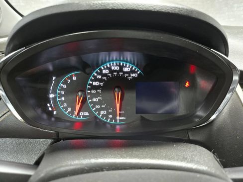 Used 2020 Chevrolet Trax LT FWD image 17