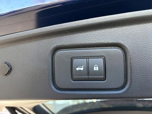 New 2026 Nissan Pathfinder Platinum image 25