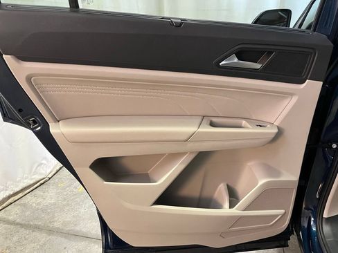 Used 2023 Volkswagen Atlas SE w/ Panoramic Sunroof Package AWD/4WD image 24