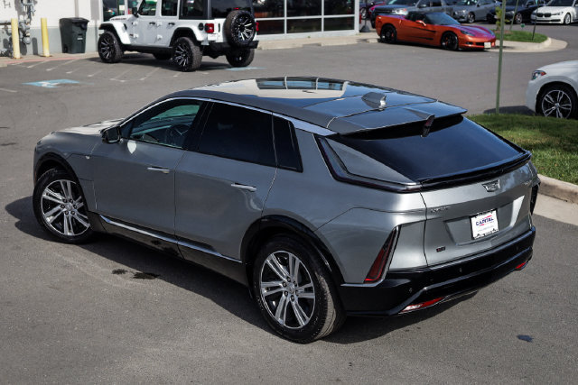 Used 2024 Cadillac Lyriq Tech w/ Driver Assist Package AWD/4WD image 20