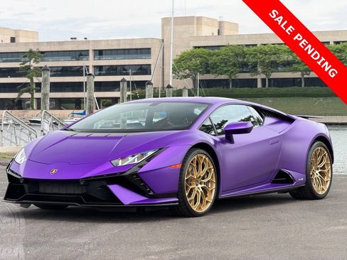 Used 2024 Lamborghini Huracan Tecnica RWD image 1