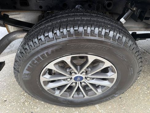 Used 2018 Ford F150 XLT w/ Equipment Group 302A Luxury AWD/4WD image 5