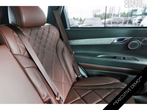 Used 2025 Genesis GV80 3.5T Prestige AWD/4WD image 15