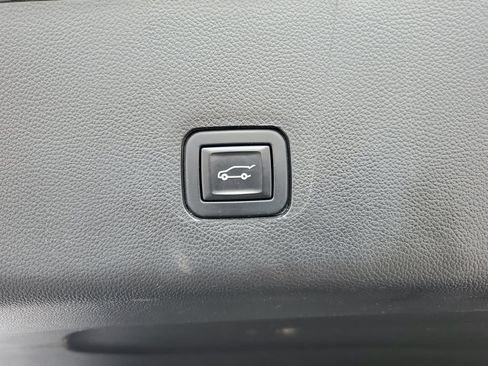 Used 2020 Chevrolet Traverse Premier w/ Redline Edition AWD/4WD image 36