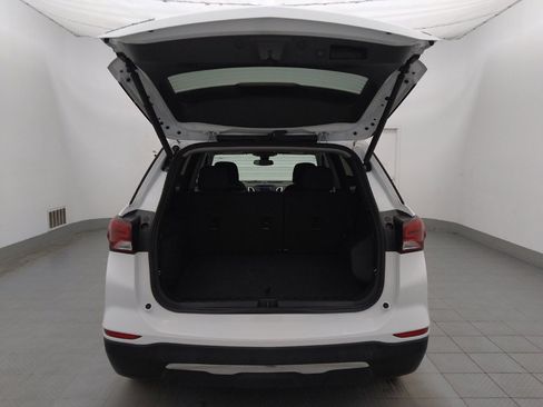 Used 2023 Chevrolet Equinox LT FWD image 29