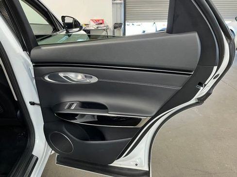 Used 2025 Genesis GV70 2.5T AWD/4WD image 15