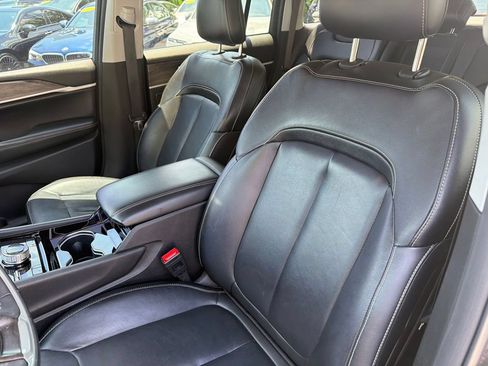 Used 2022 Jeep Grand Cherokee Limited 4xe w/ MOPAR Finishing Package AWD/4WD image 13