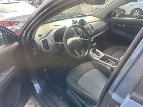 Used 2016 Kia Sportage LX image 13