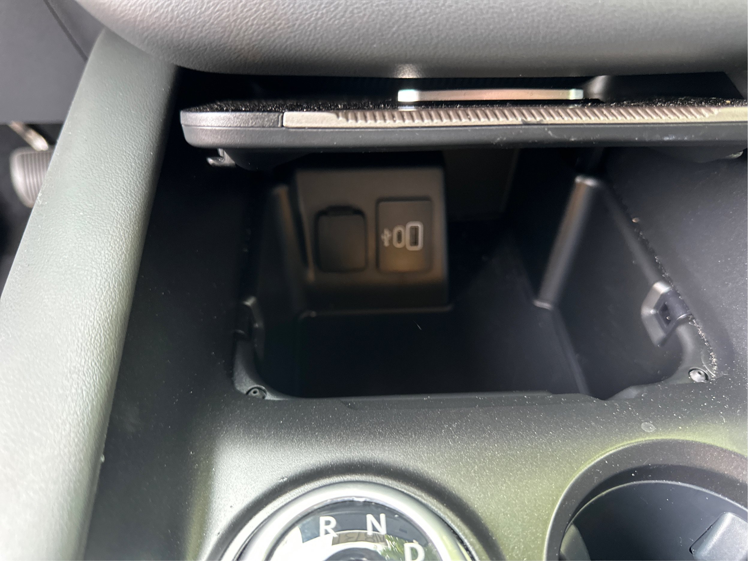 Used 2025 Ford Explorer Active AWD/4WD image 23
