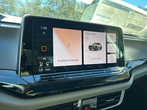 New 2026 Volkswagen Atlas Peak Edition AWD/4WD image 36