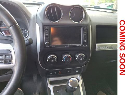 Used 2016 Jeep Compass High Altitude AWD/4WD image 14