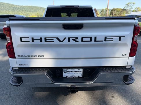 Used 2023 Chevrolet Silverado 1500 LT AWD/4WD image 4