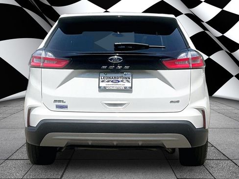 Used 2022 Ford Edge SEL w/ Convenience Package AWD/4WD image 4