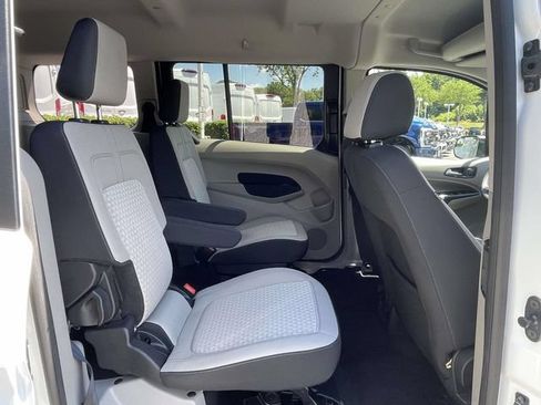 Used 2022 Ford Transit Connect XLT FWD image 25