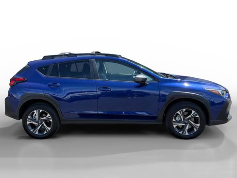 Used 2026 Subaru Crosstrek 2.5i Premium AWD/4WD image 6