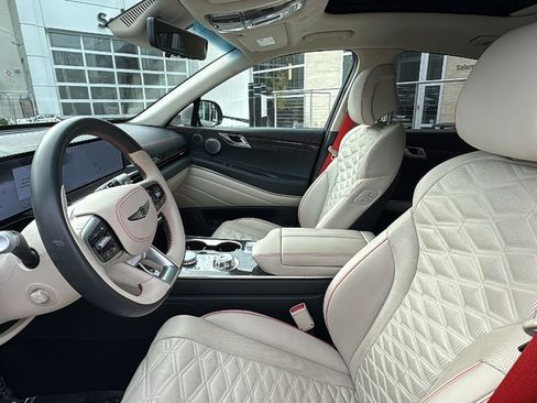 Used 2025 Genesis GV80 3.5T e-SC image 15