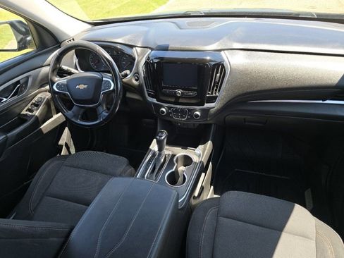 Used 2019 Chevrolet Traverse LT w/ LPO, Floor Liner Package FWD image 21