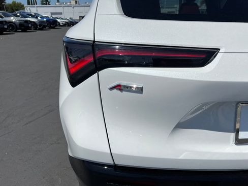 Used 2025 Acura ADX A-Spec image 10