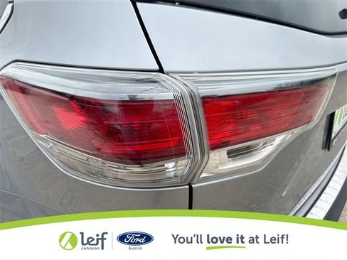 Used 2015 Toyota Highlander Limited Platinum image 38