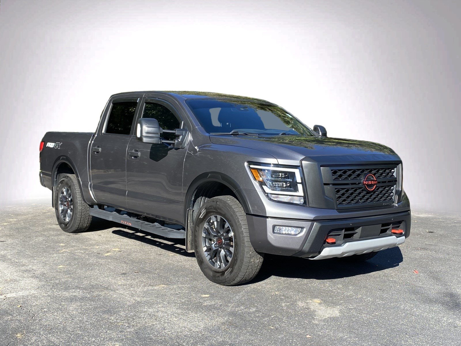 Used 2024 Nissan Titan PRO-4X w/ Off Road Protection Package AWD/4WD image 2