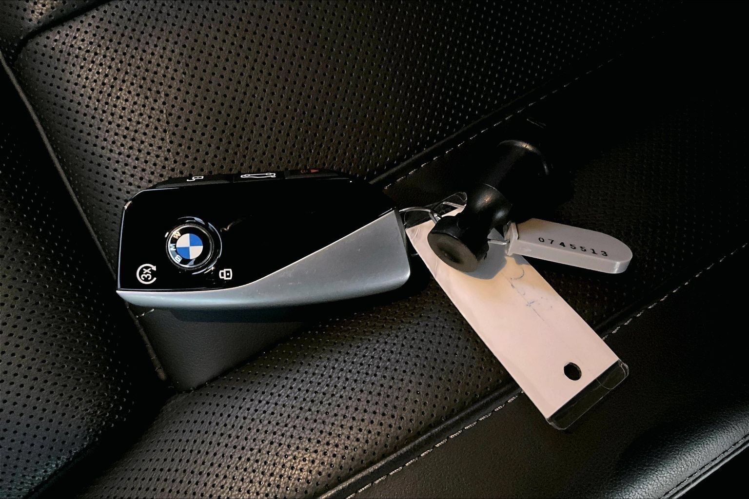 Used 2026 BMW ALPINA XB7 AWD/4WD image 11