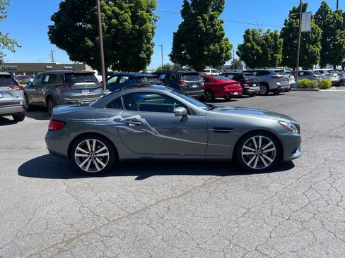Used 2019 Mercedes-Benz SLC 300 image 6